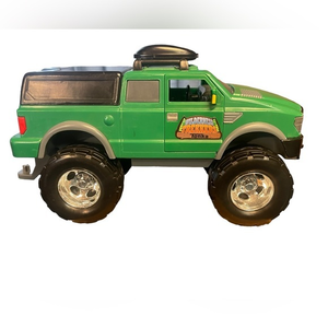 Tonka Wilderness Trekkers green‎ plastic 2011 Hasbro